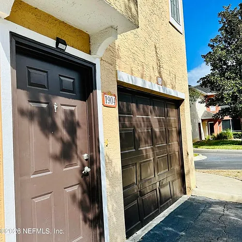 10075 Gate Pkwy N Photo 1