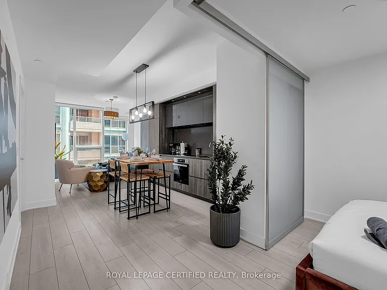 15 Mercer St #705 — Photo 29