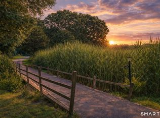 1 Beamon Meadow Place, Old Saybrook, CT 06475