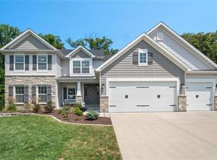 905 Old Nicholas Ct, Fenton, MO 63026