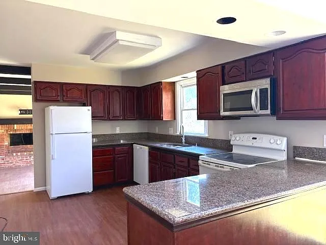 1018 Willowleaf Way — Photo 6
