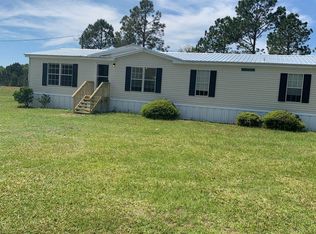 17388 Hodges Rd, Hilliard, FL 32046