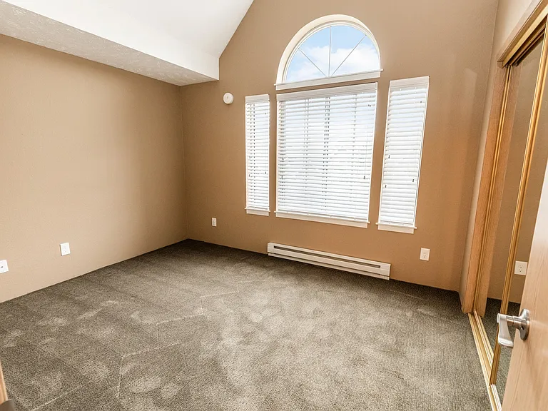 Graymayre Crossing Apartments — Photo 52