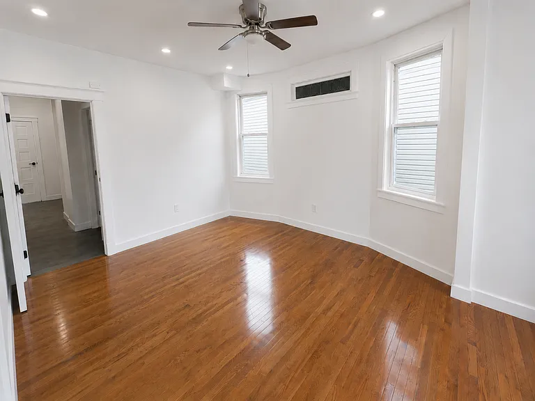 352 Jackson St #1 — Photo 6