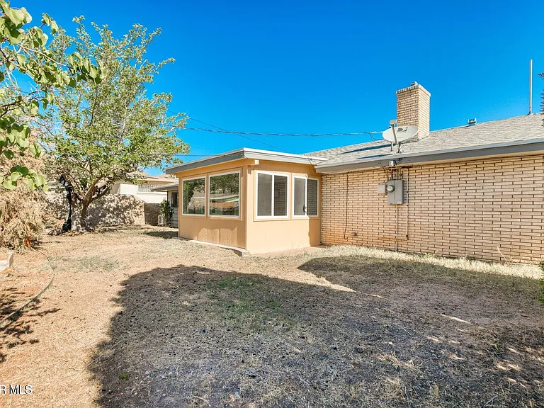 6408 Regal Ln — Photo 16