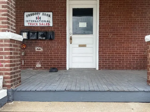 142-144 S 1st St, 142-144 S 1st Ave #B, Canton, IL 61520