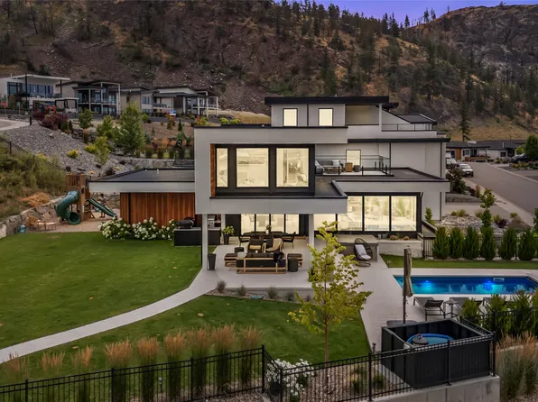 9783 Centrestone Dr, Lake Country, BC V4V 2J3