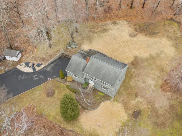 39 Rocky Ridge Drive, Trumbull, CT 06611