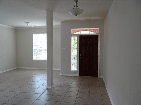 3rd image of 314 Riverway Bluff Ln