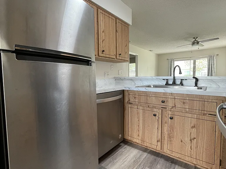 12512 Knollbrook Ln — Photo 10