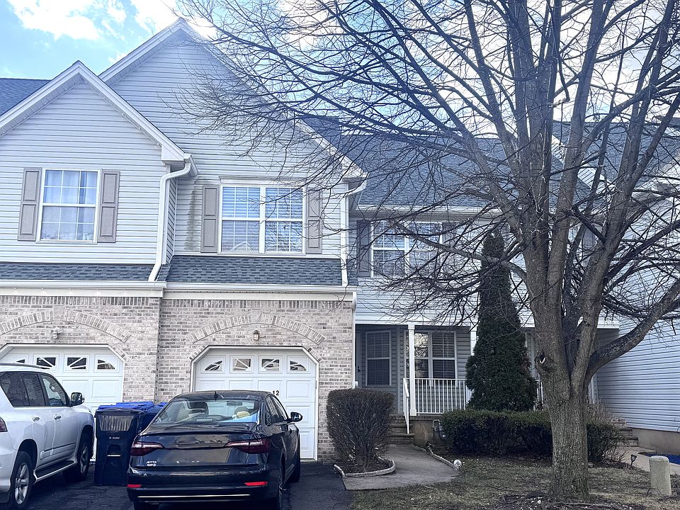1st image of 12 Palmetto Way