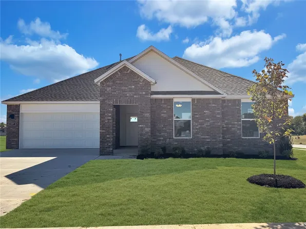 397 W Taverner Xing, Farmington, AR 72730