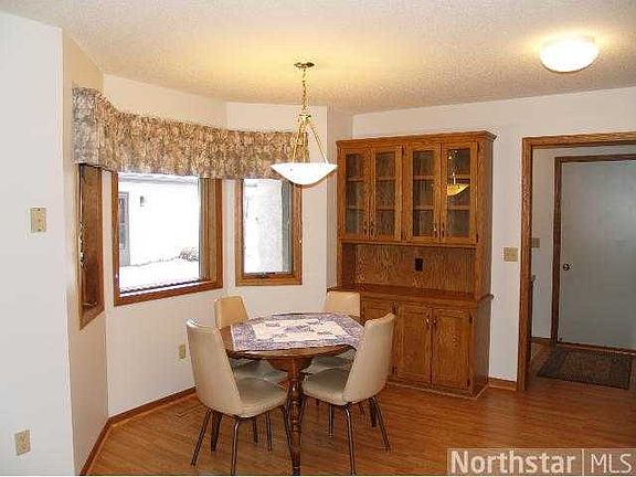 5th image of 2228 Vierling Dr E