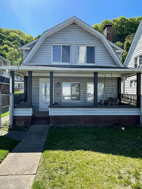 605 Freeport Rd photo 1