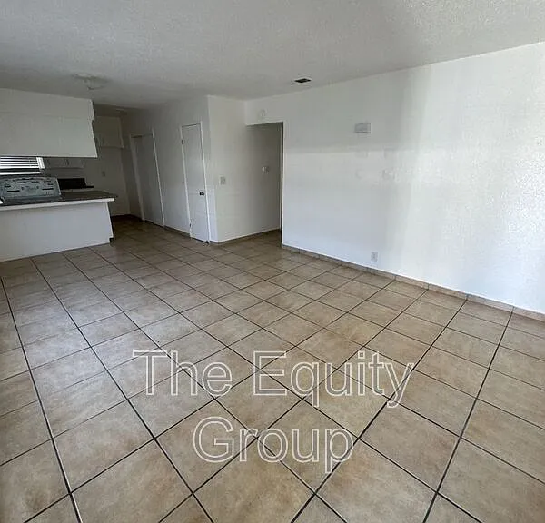 116 W Murray Ave #D — Photo 2