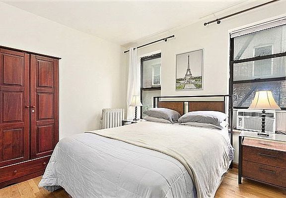 3rd image of 706 W 180th St APT 52