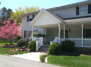 2444 Sullivans Trl, Falls, PA 18615