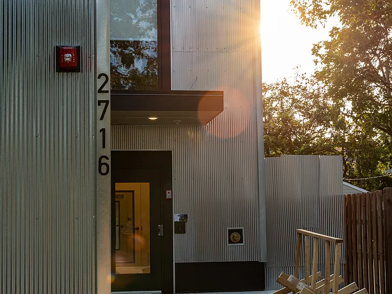 2716 Grand Ave S #204 — Photo 19