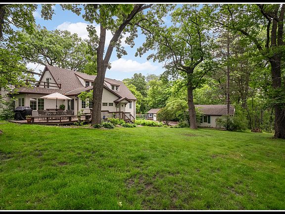 3rd image of 15125 Glen Oak St