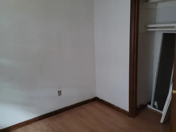 231 Mechanic St, Southbridge, MA 01550