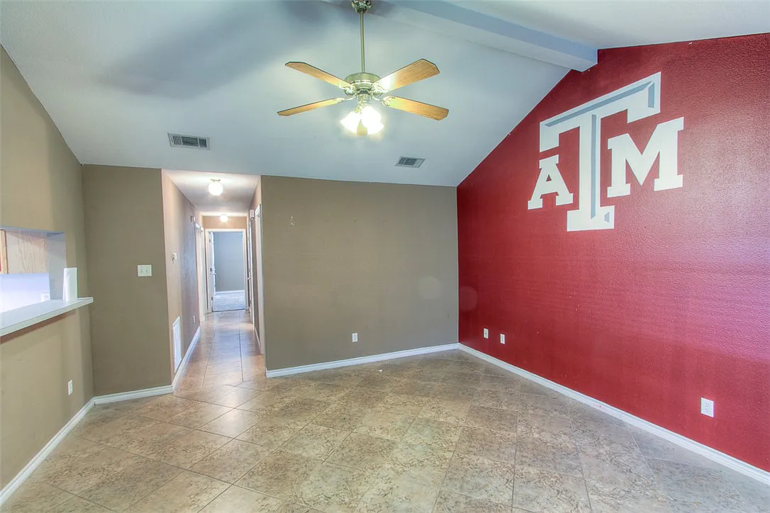 Building Photo - 2325 Antelope Ln
