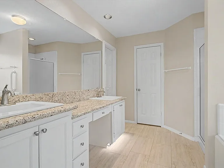 21702 Cayman Point Dr — Photo 29