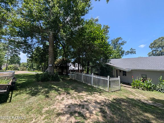 2nd image of 60 Hidden Hills Rd