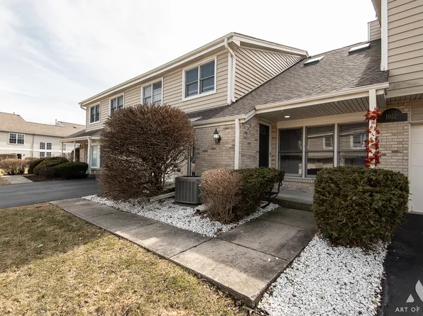 1912 Wisteria Ct APT 2, Naperville, IL 60565