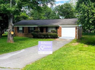396 Spring Valley Dr SW, Calhoun, GA 30701