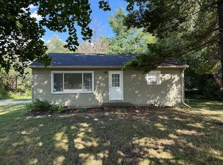705 S Grand Ave, Fowlerville, MI 48836