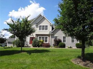 223 N Fostertown Rd, Newburgh, NY 12550