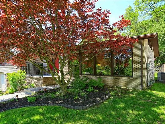 2nd image of 4691 Hidden Pond Dr