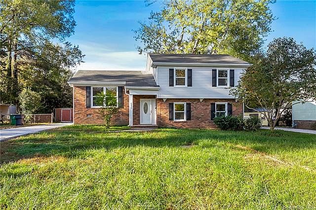 1st image of 5830 Barrington Dr #8