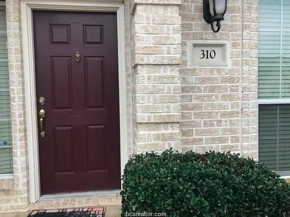 310 Fraternity Row, College Station, TX 77845