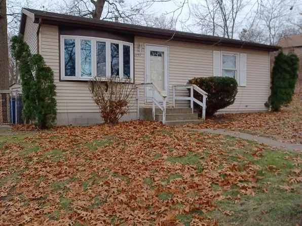 2777 Jasper St, Lake Station, IN 46405