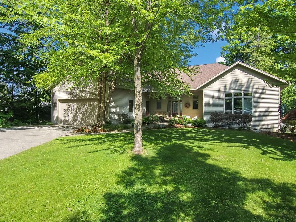 709 NW Torch Lake Dr, Kewadin, MI 49648 MLS 1901171 Zillow