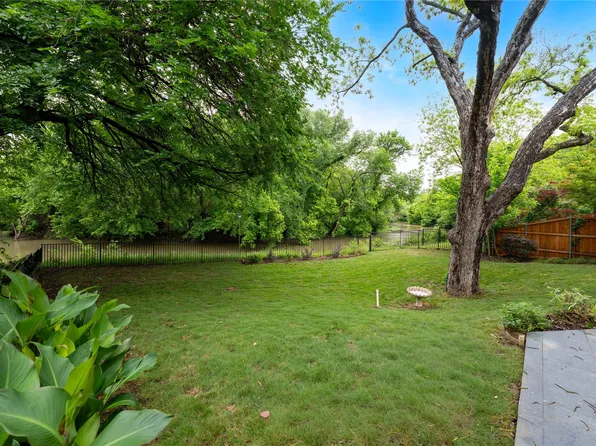 981 Parker Dr, Coppell, TX 75019