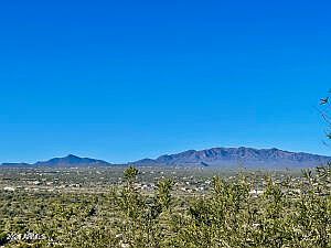 4th image of 174XXX E Cavedale Drive #-