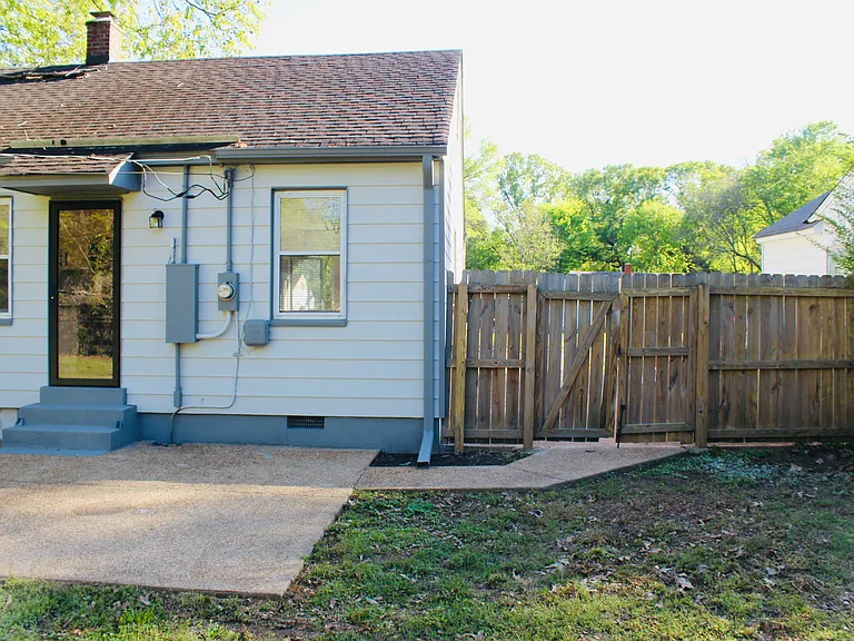 4264 Eastern Cv — Photo 19