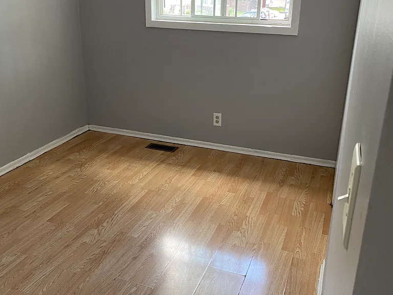 441 Greentree Ln — Photo 15