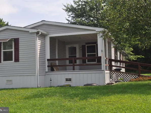 21 Midland Dr, Millersburg, PA 17061