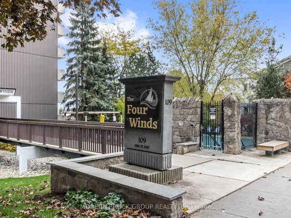 109 King St E #902, Brockville, ON K6V 1B8