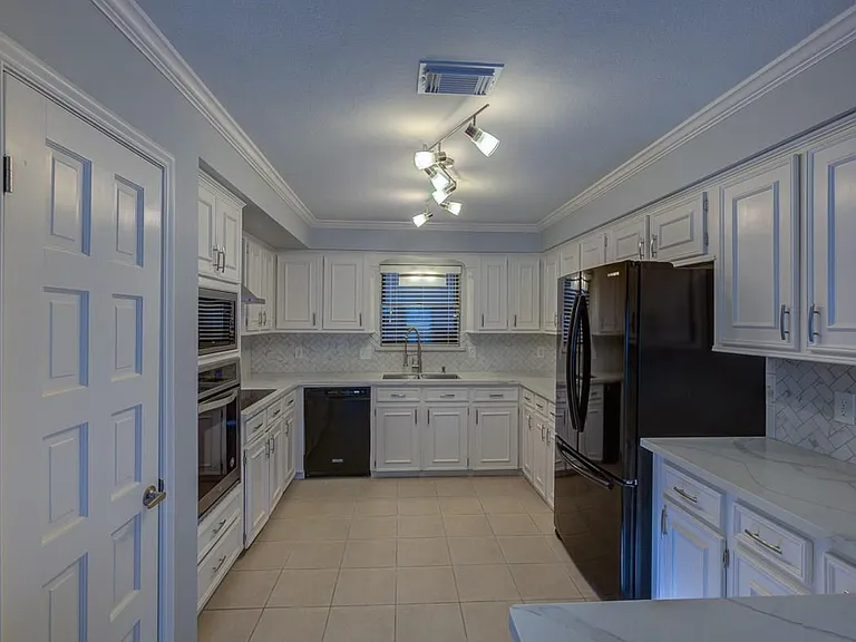3123 Bonney Briar Dr — Photo 7