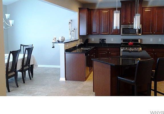 3rd image of 23 Skylark Ln