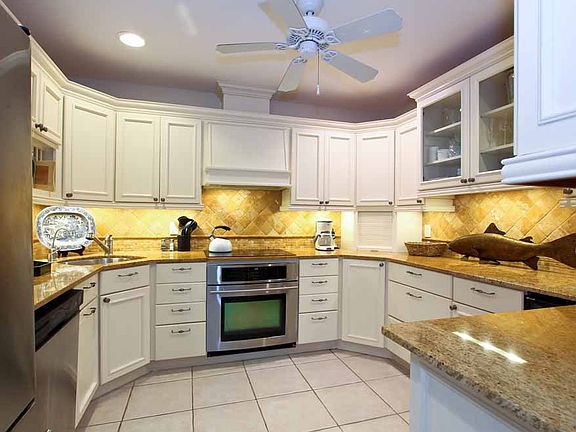 5th image of 4475 N Ocean Blvd #32