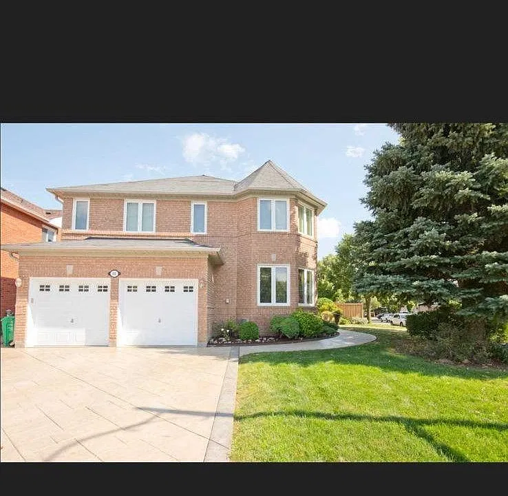 60 Hollybush St #UPPER