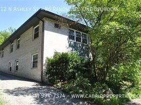 512 N Ashley St