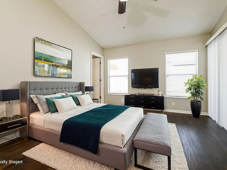 12845 Longcrest Dr — Photo 12