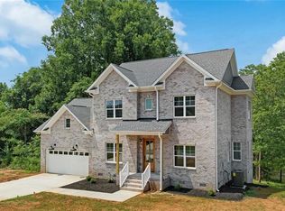 413 Spring Lake Farm Cir, Winston Salem, NC 27101