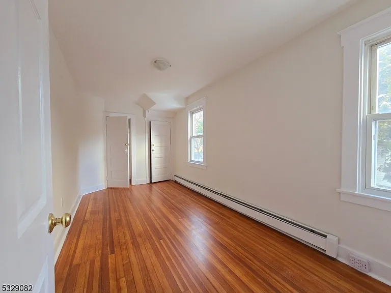43 Walnut Cres #1 — Photo 18